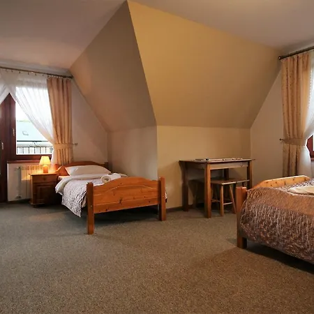 Lichajowka Oda ve Kahvaltı 3*