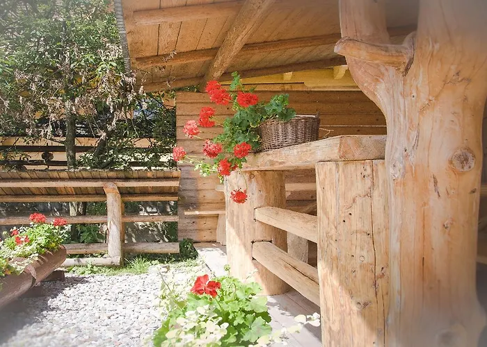 Lichajowka 住宿加早餐酒店 Ciche Małe