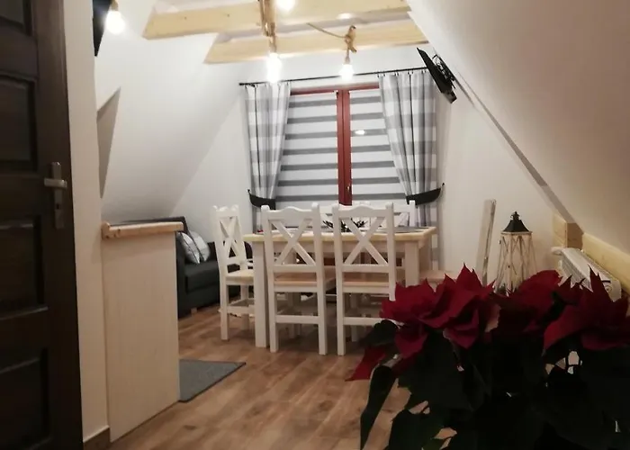 住宿加早餐酒店 Lichajowka Ciche Małe